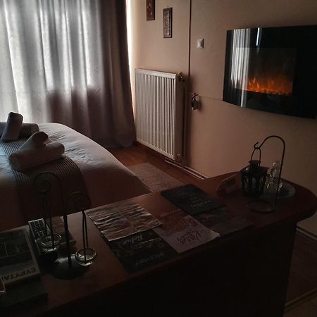Semeli Guesthouse Karpeníszi Kültér fotó