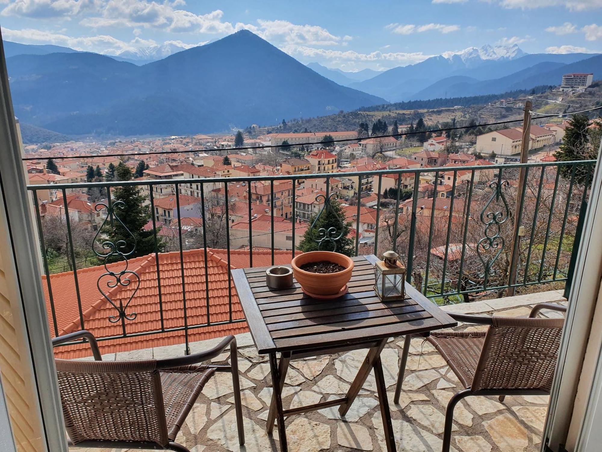 Semeli Guesthouse Karpeníszi Kültér fotó
