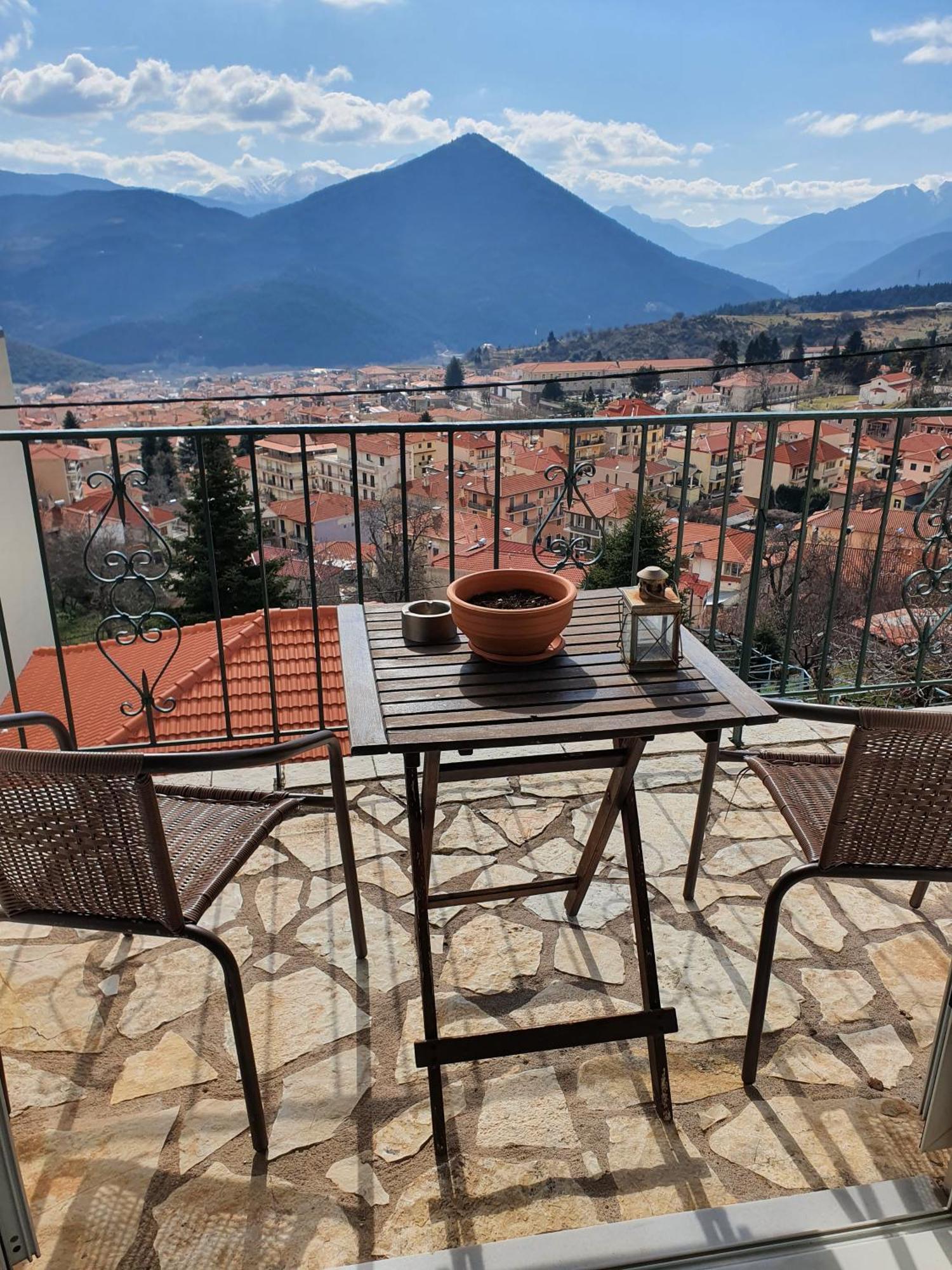Semeli Guesthouse Karpeníszi Kültér fotó