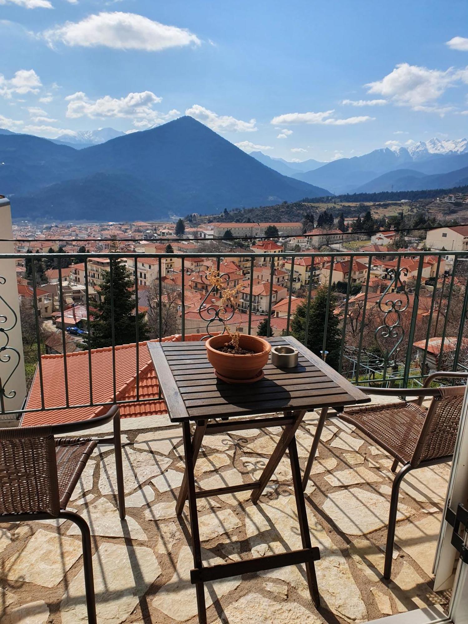 Semeli Guesthouse Karpeníszi Kültér fotó