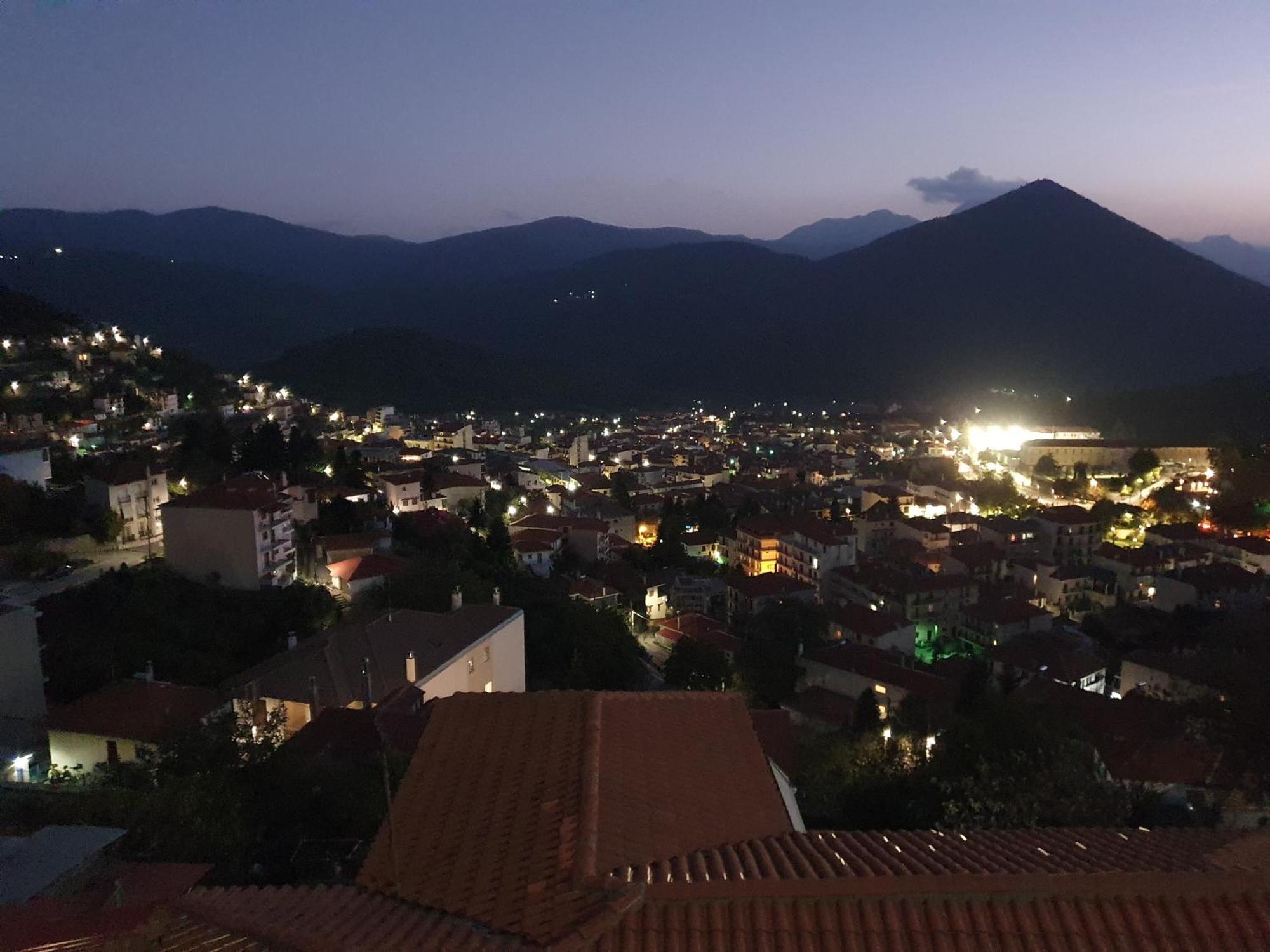 Semeli Guesthouse Karpeníszi Kültér fotó