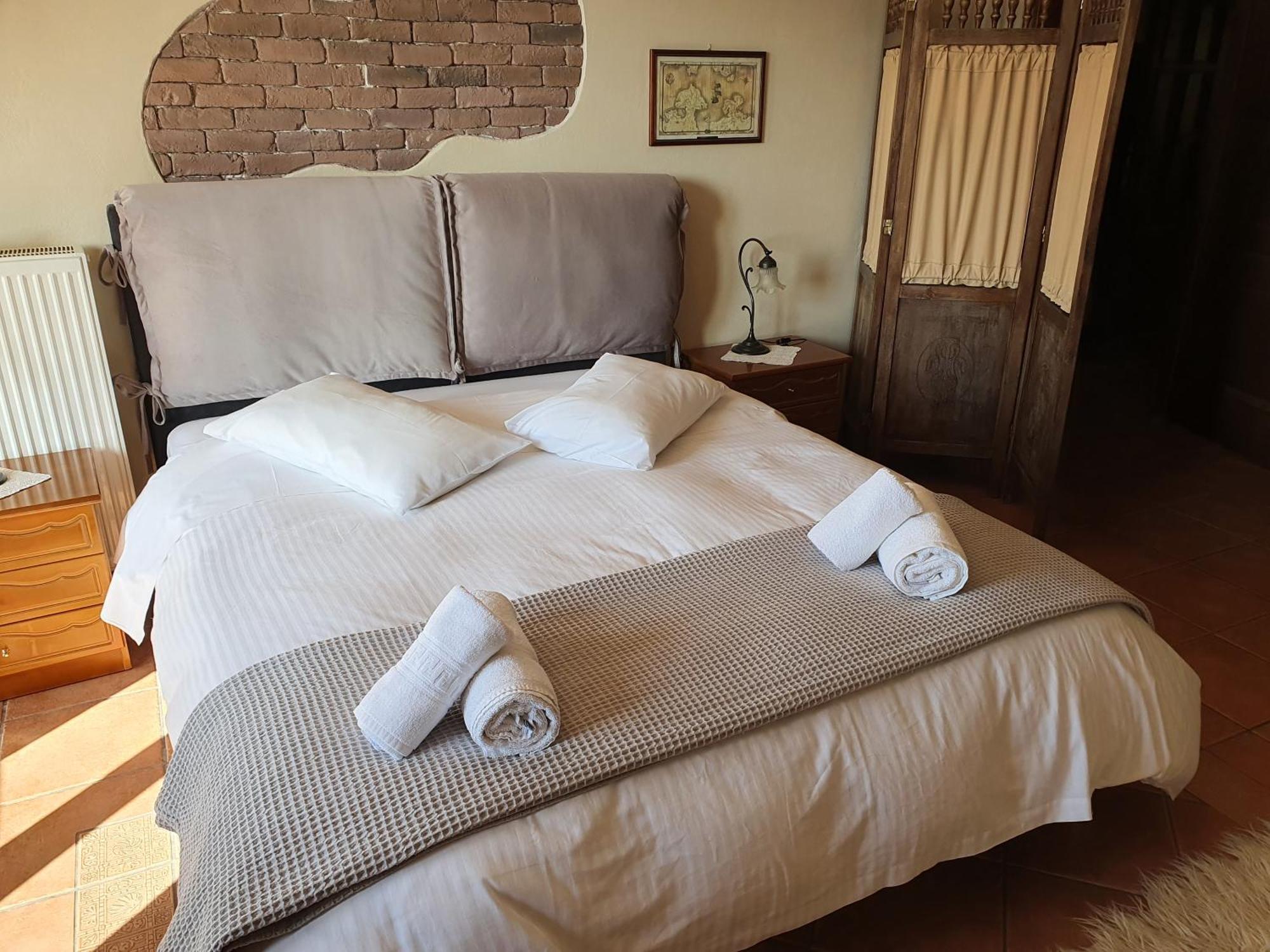 Semeli Guesthouse Karpeníszi Kültér fotó