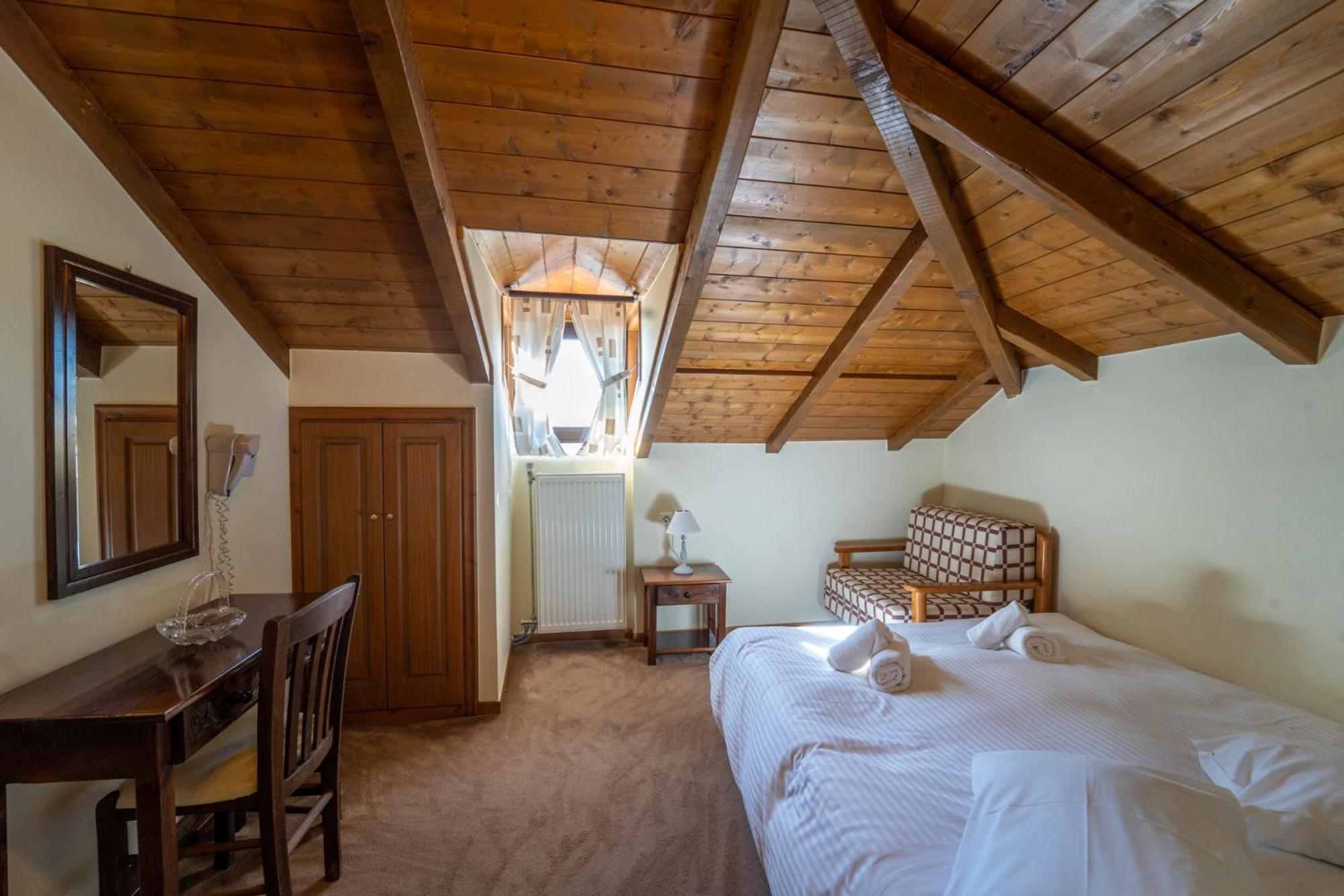 Semeli Guesthouse Karpeníszi Kültér fotó