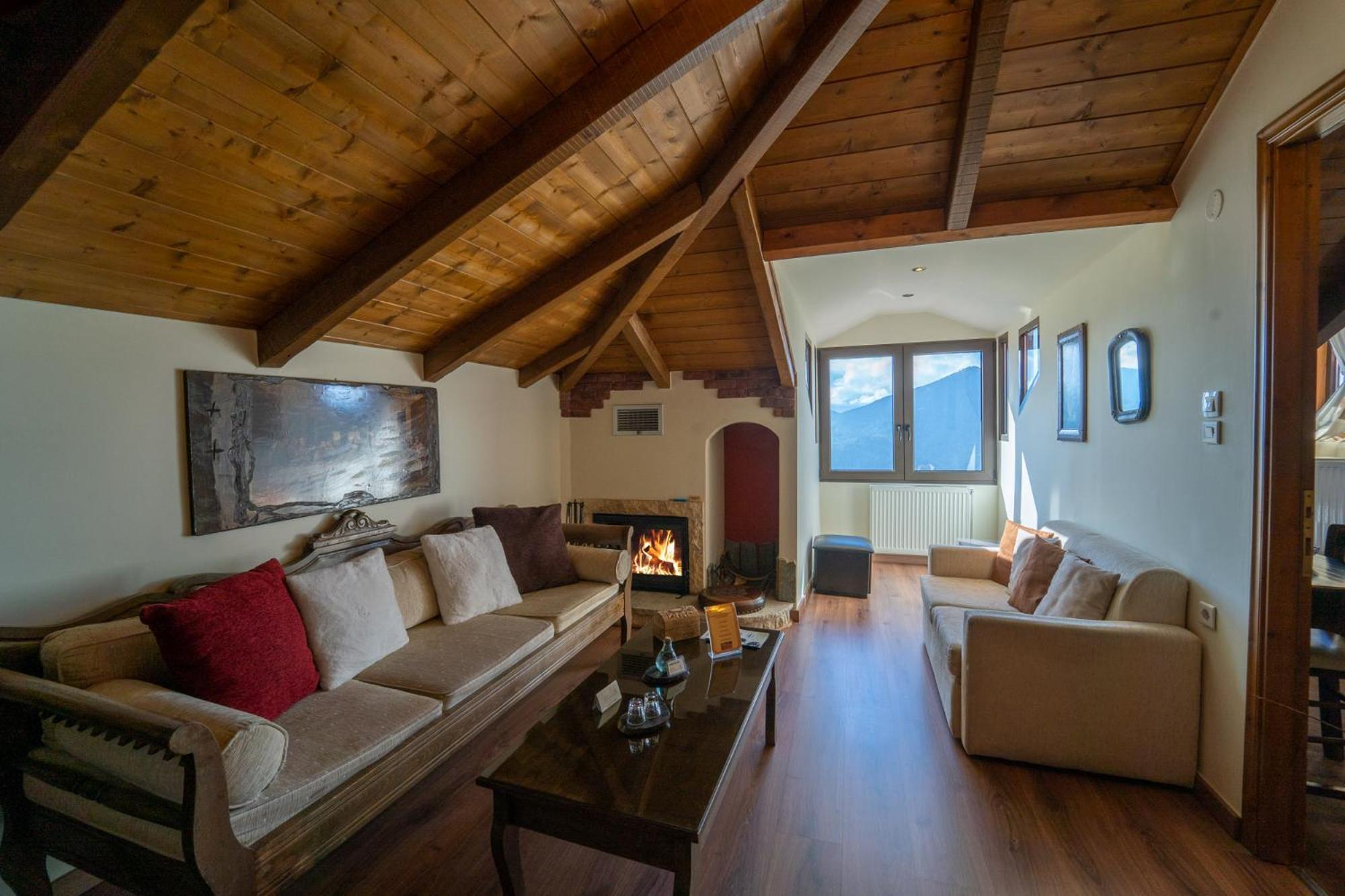 Semeli Guesthouse Karpeníszi Kültér fotó