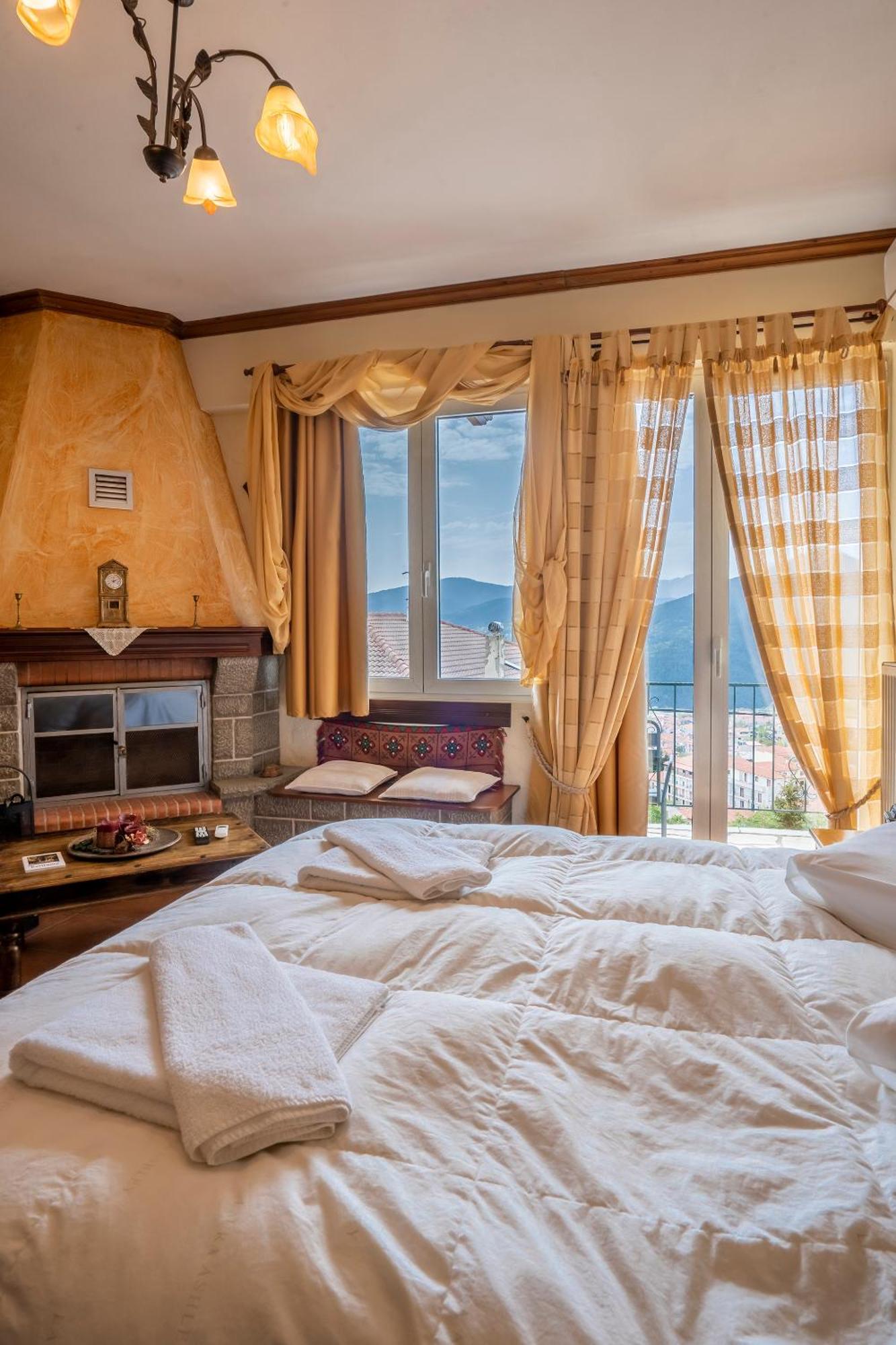 Semeli Guesthouse Karpeníszi Kültér fotó